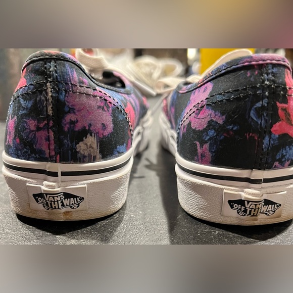 Vans purple floral  sneakers women’s size 9 - Picture 4 of 6